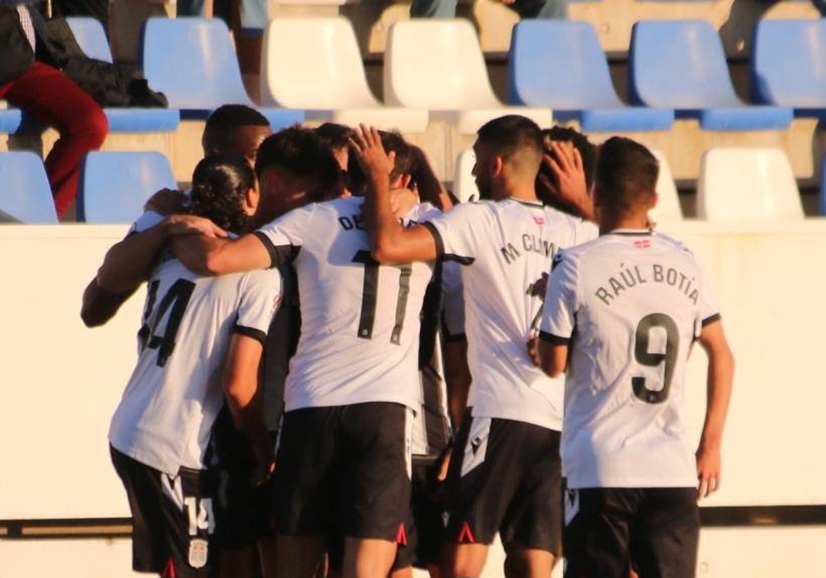 El Cartagena B Juega En Superioridad Una Hora Y Consigue La Primera ...